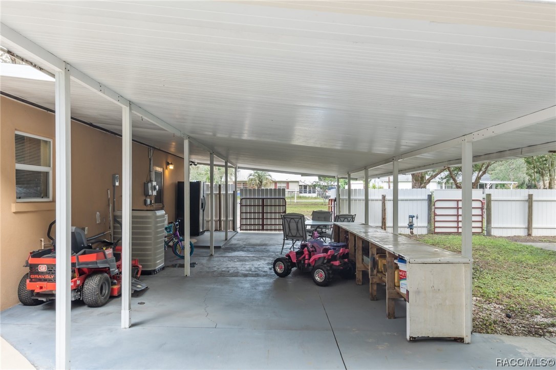 4948 W Pleasant Acres Place