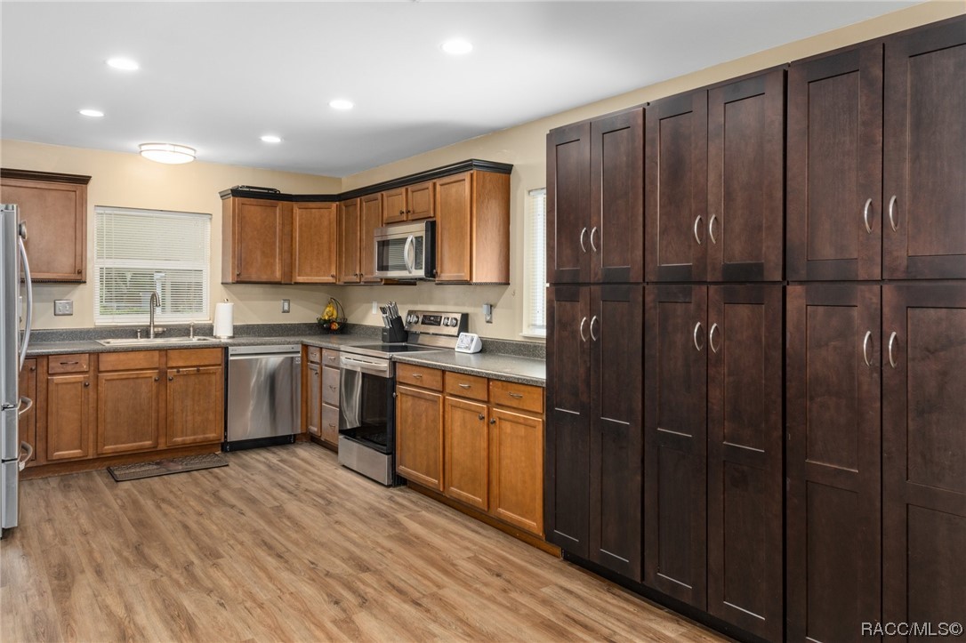 4948 W Pleasant Acres Place