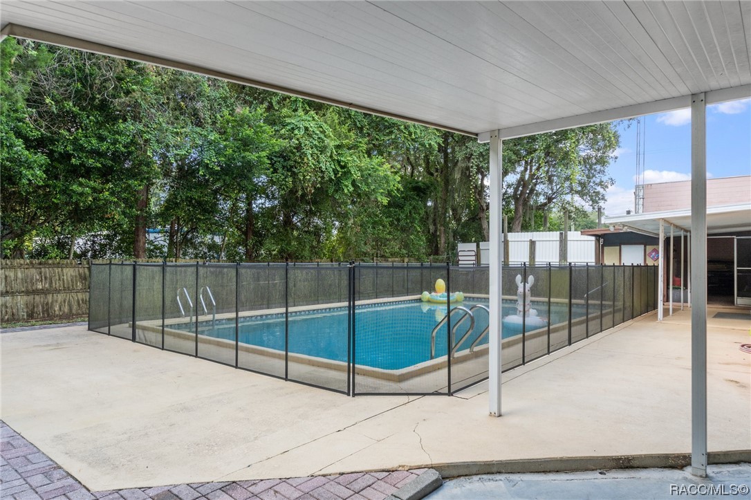4948 W Pleasant Acres Place
