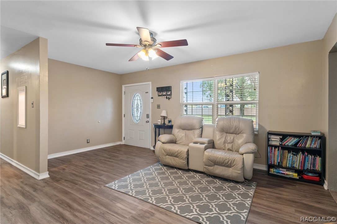 4948 W Pleasant Acres Place