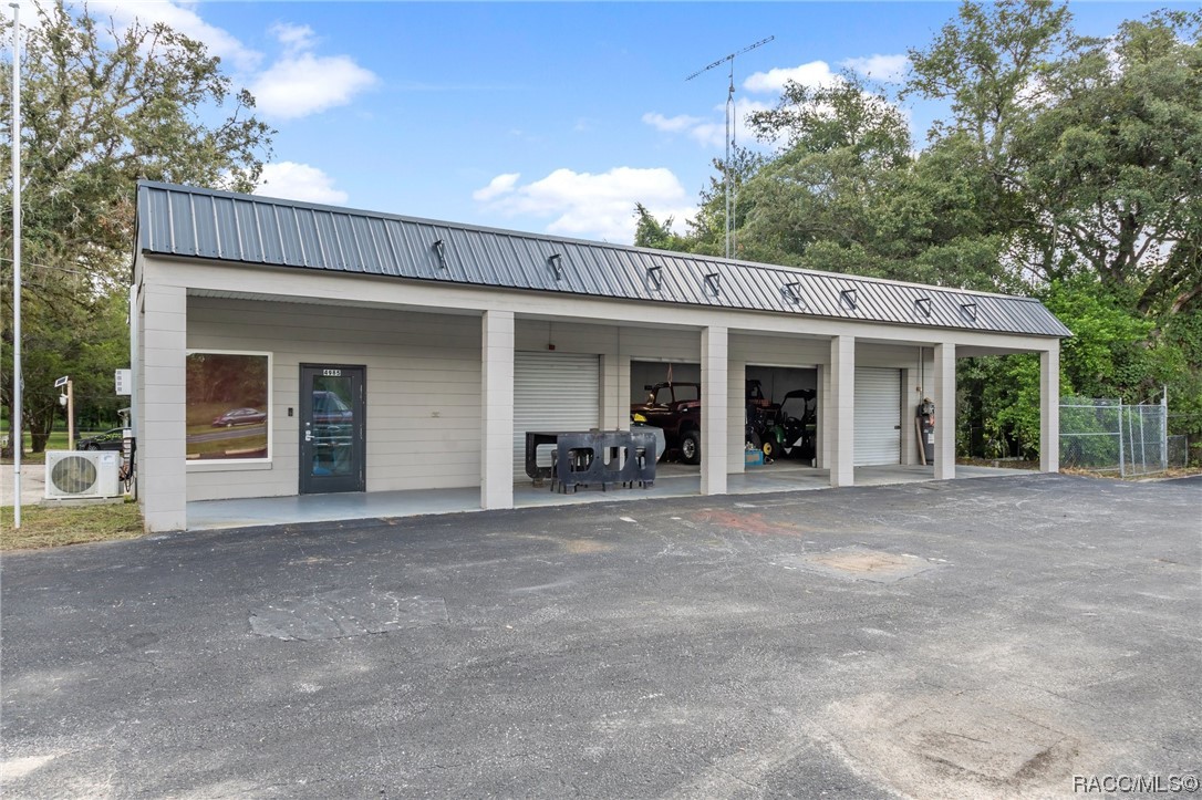 4948 W Pleasant Acres Place