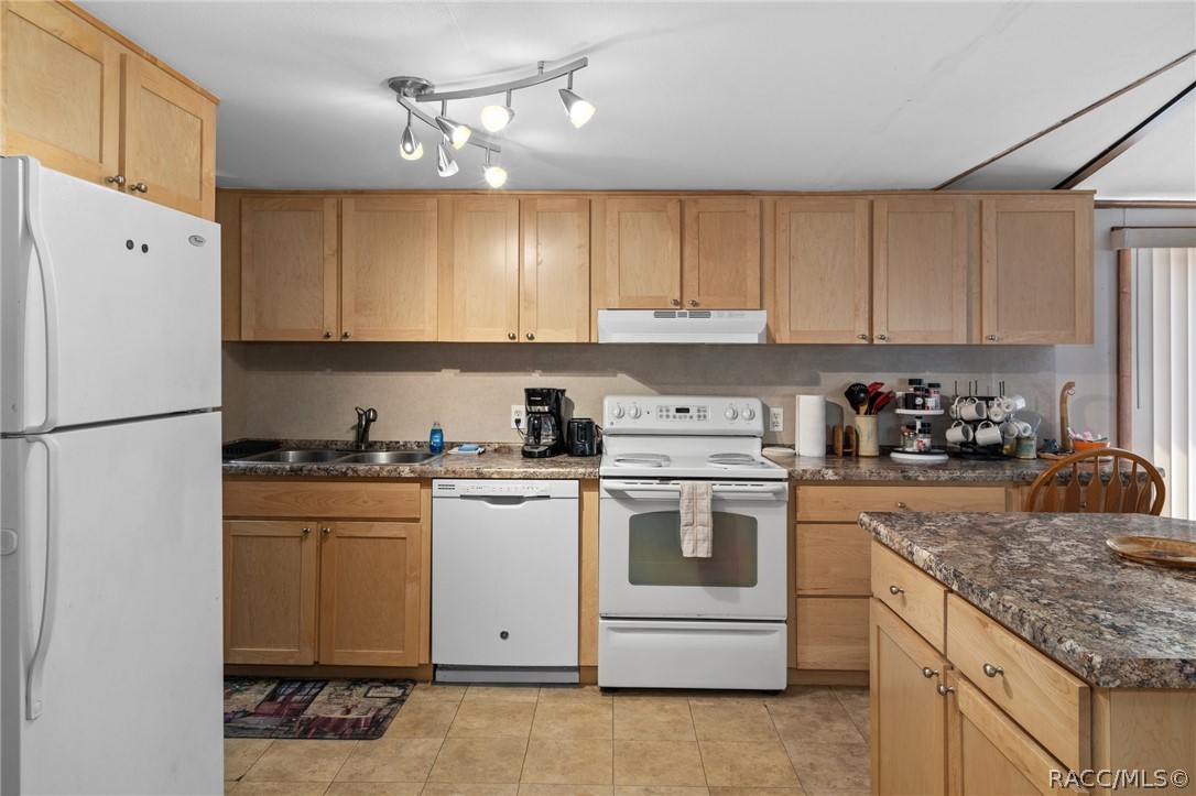 7510 W Otter Street