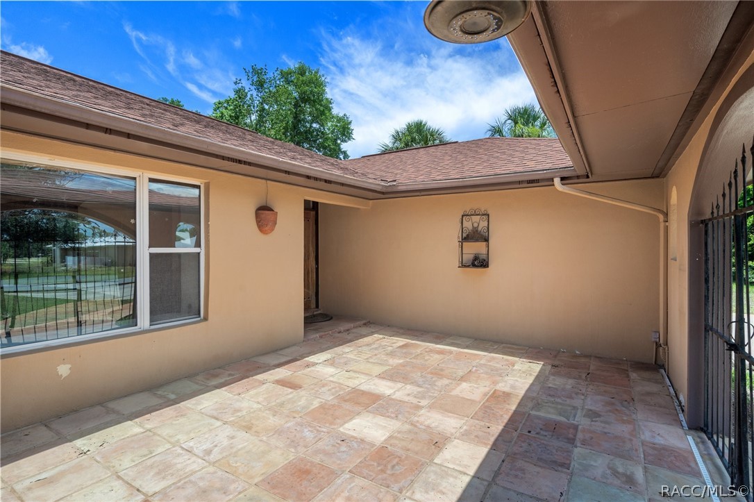 25 N Country Club Drive