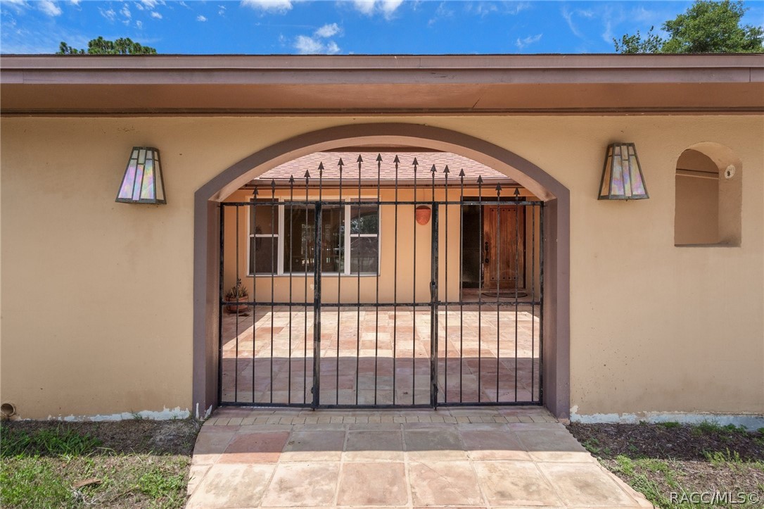 25 N Country Club Drive