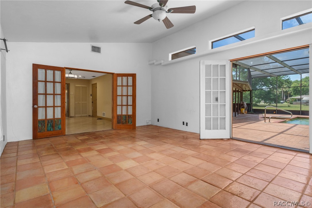 25 N Country Club Drive