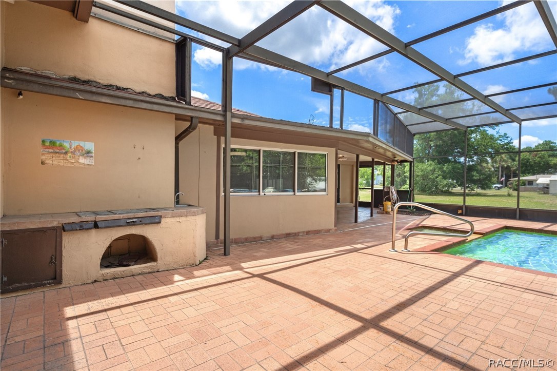 25 N Country Club Drive