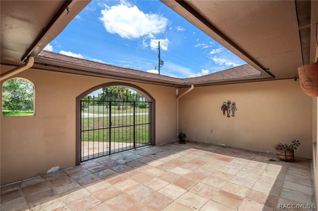 25 N Country Club Drive