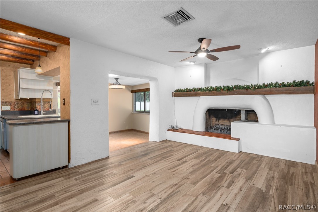25 N Country Club Drive