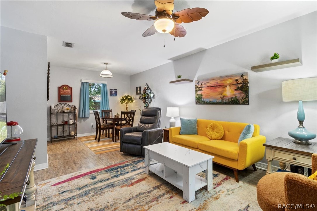 656 NE 11th Street
