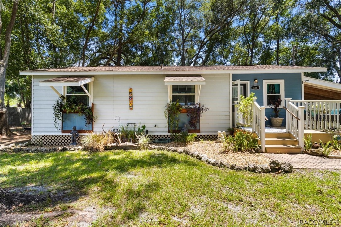 656 NE 11th Street