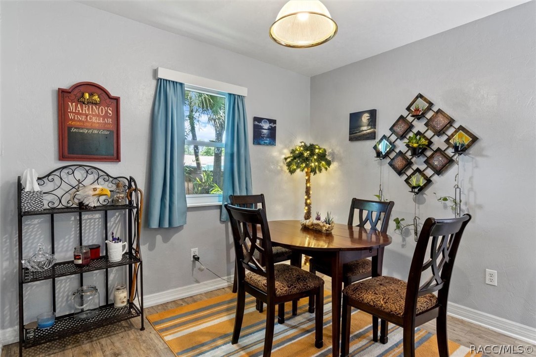 656 NE 11th Street