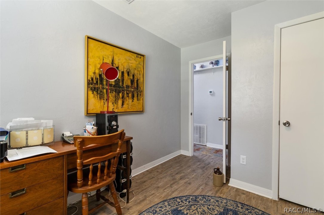 656 NE 11th Street