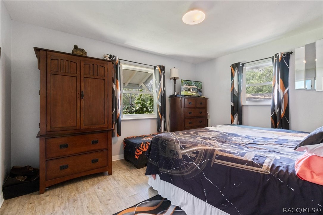 656 NE 11th Street