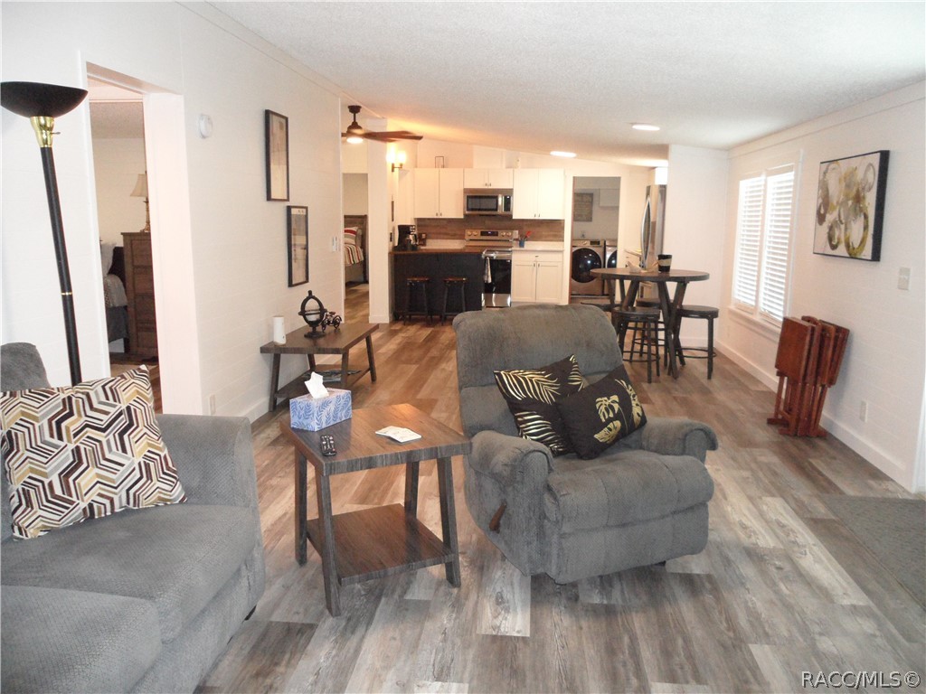 7058 W Jackson Lane