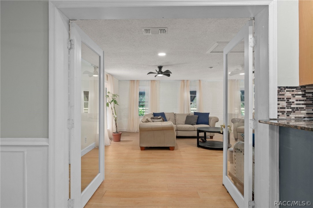 910 NW 6th Avenue
