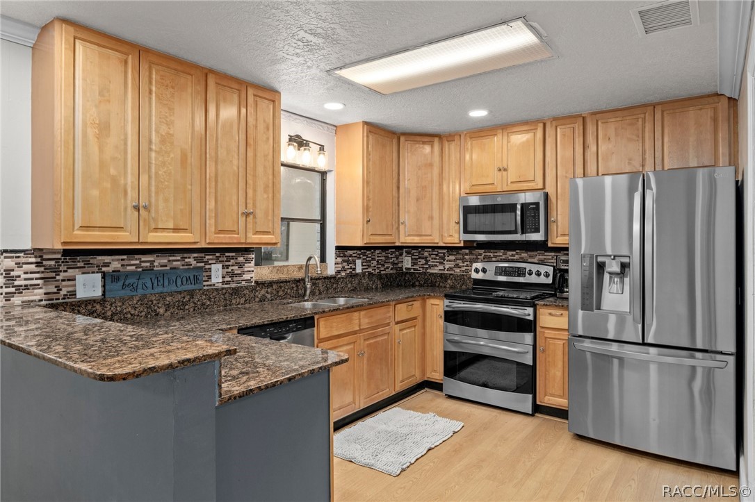 910 NW 6th Avenue