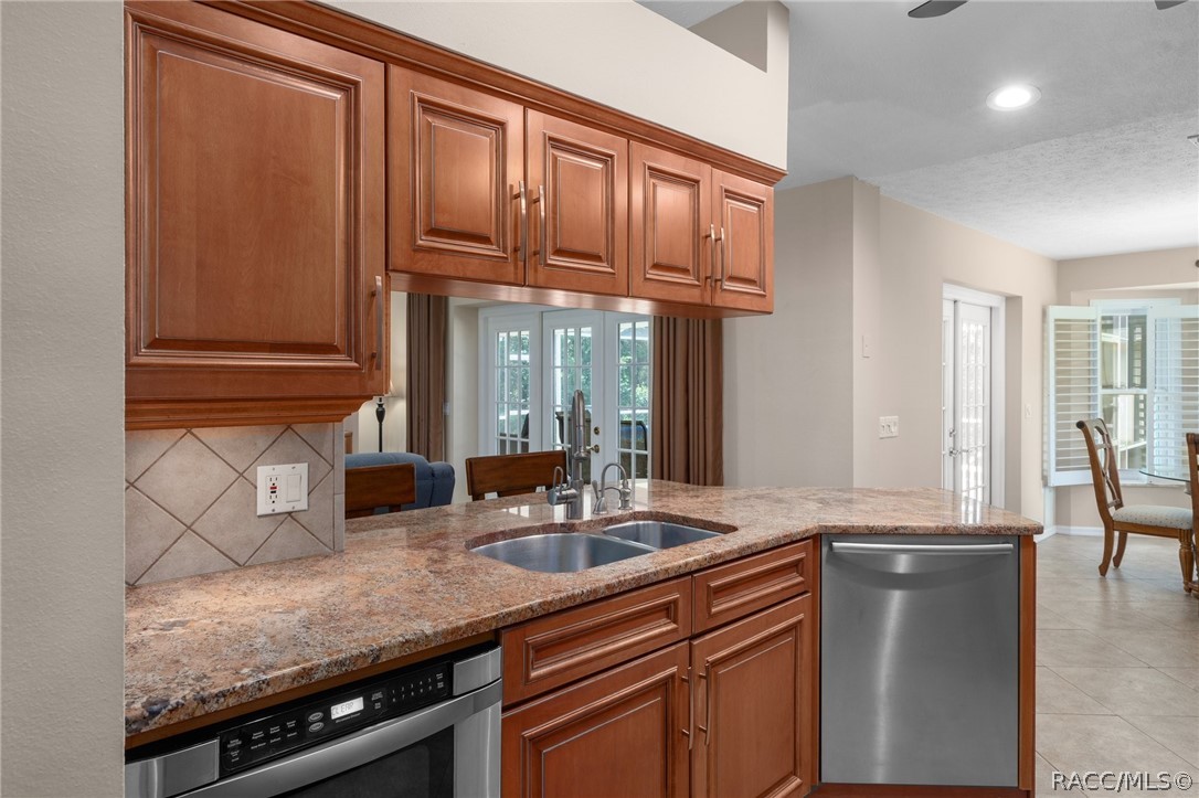 9 Sandpine Court W