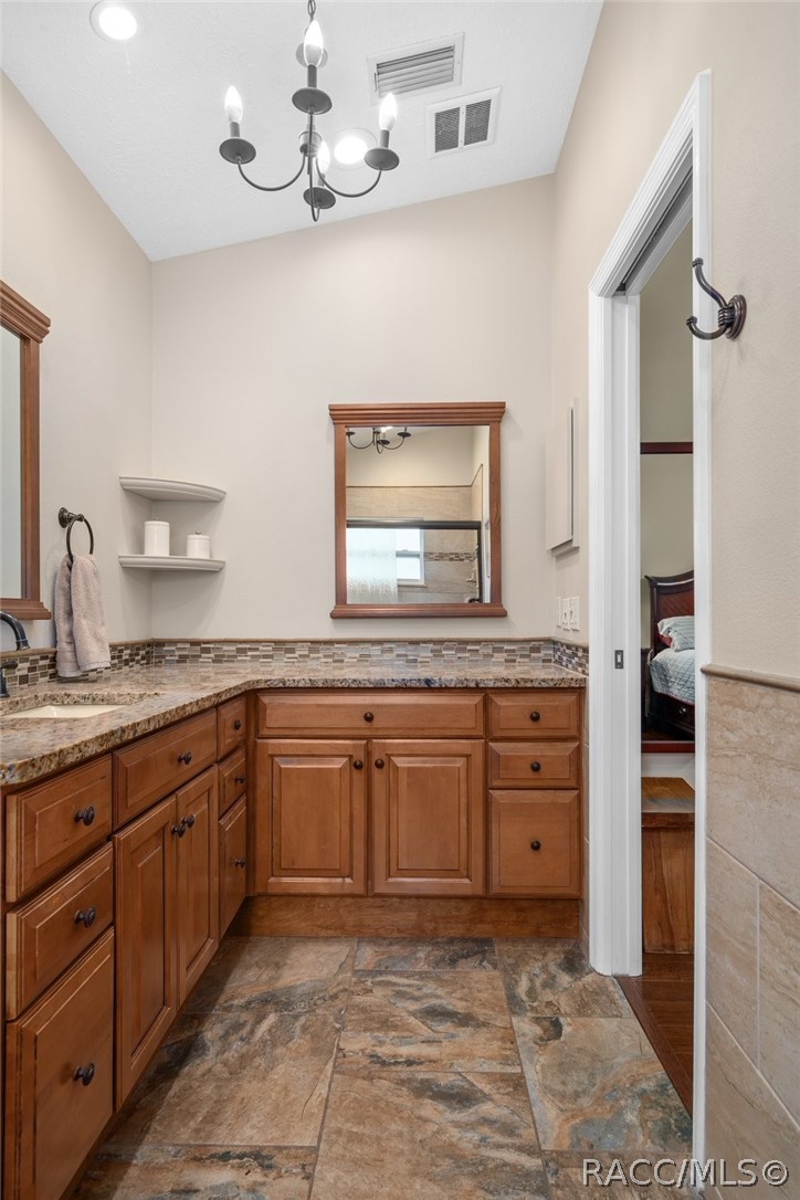 9 Sandpine Court W