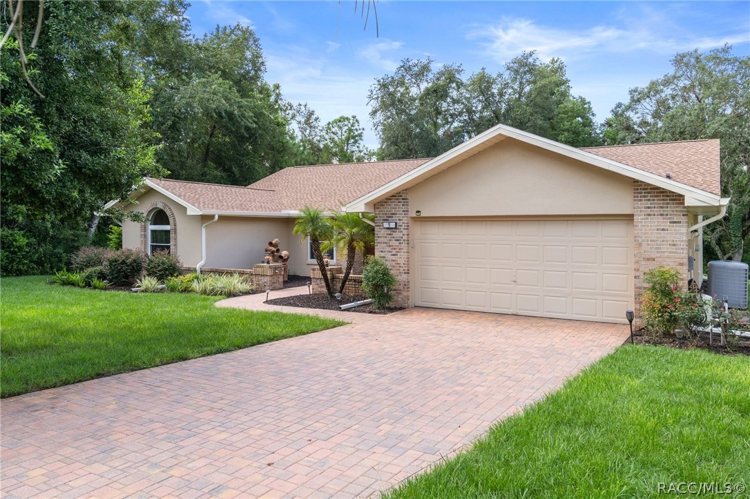 9 Sandpine Court W