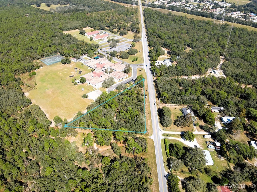 4401 W Homosassa Trail