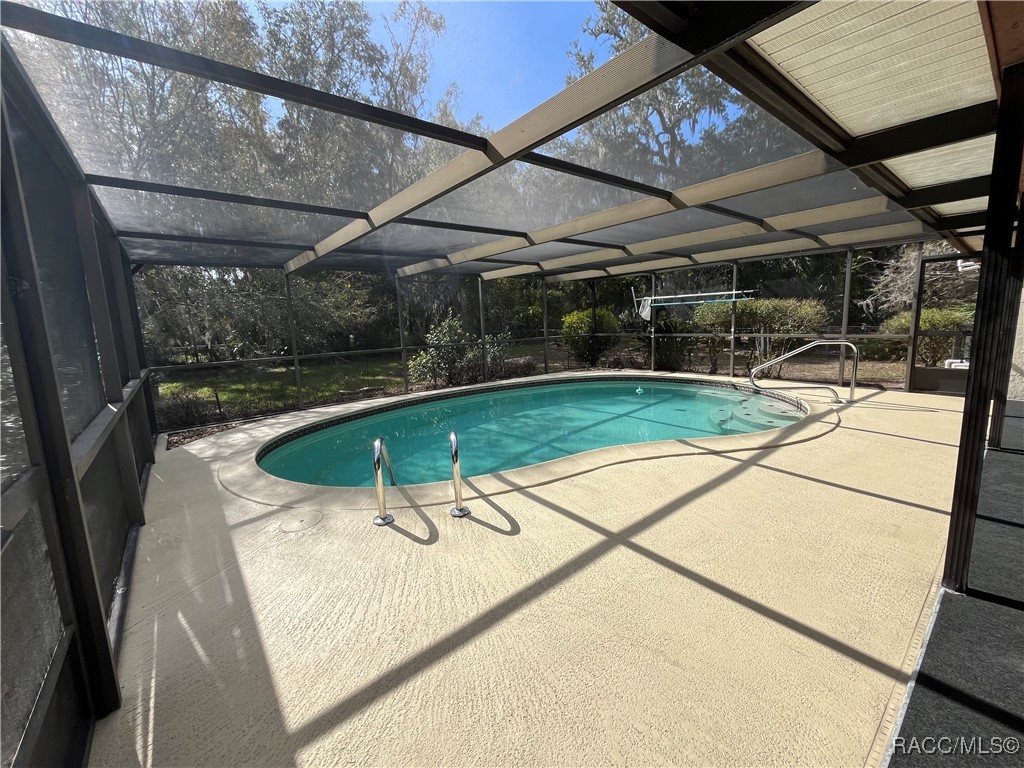 11830 W Fisherman Lane