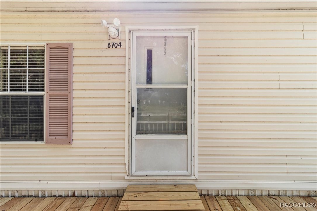 6704 W Homosassa Trail