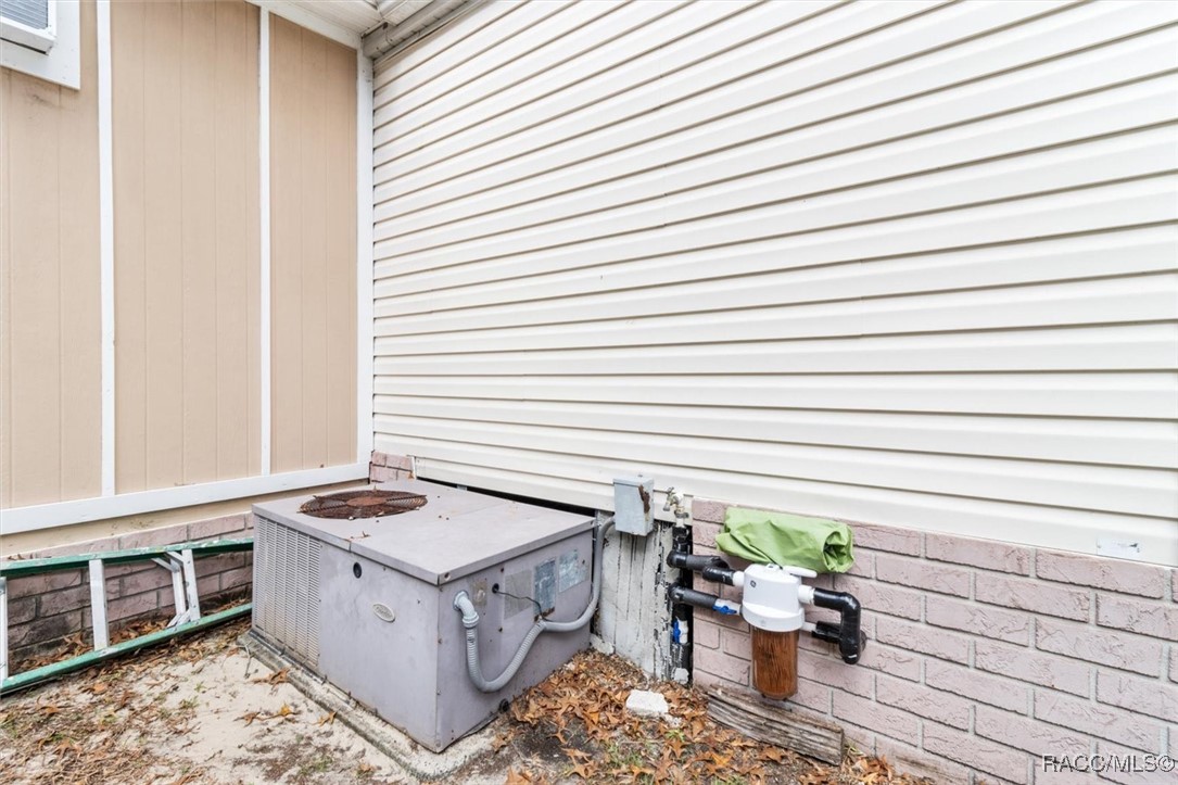 6704 W Homosassa Trail
