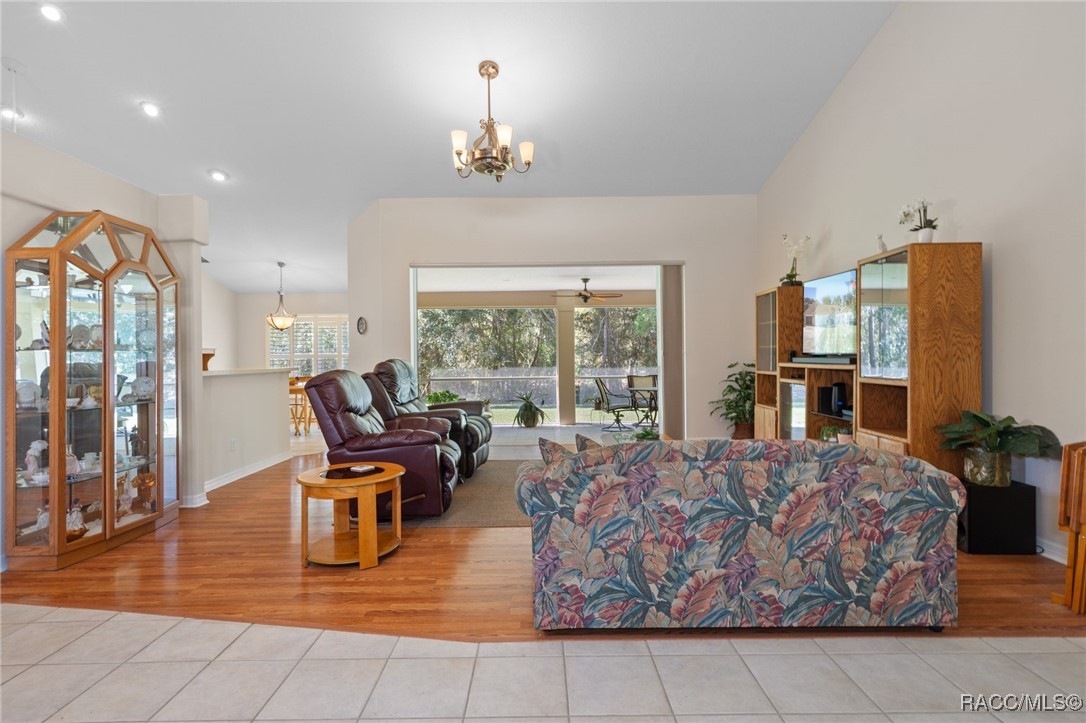 16 Ageratum Court