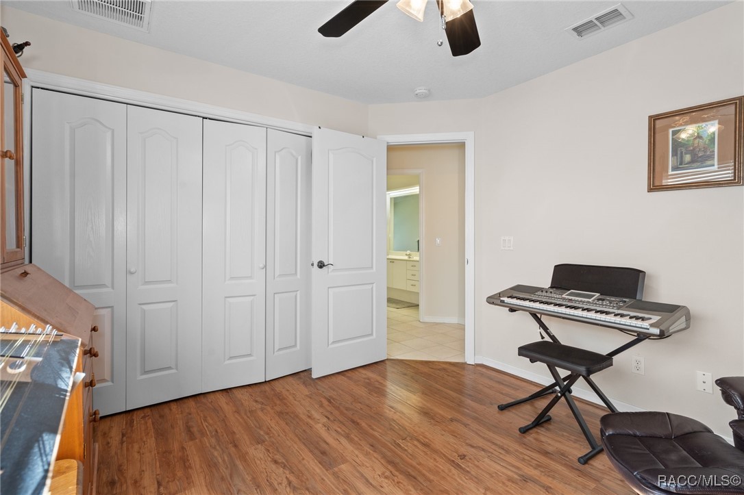 16 Ageratum Court