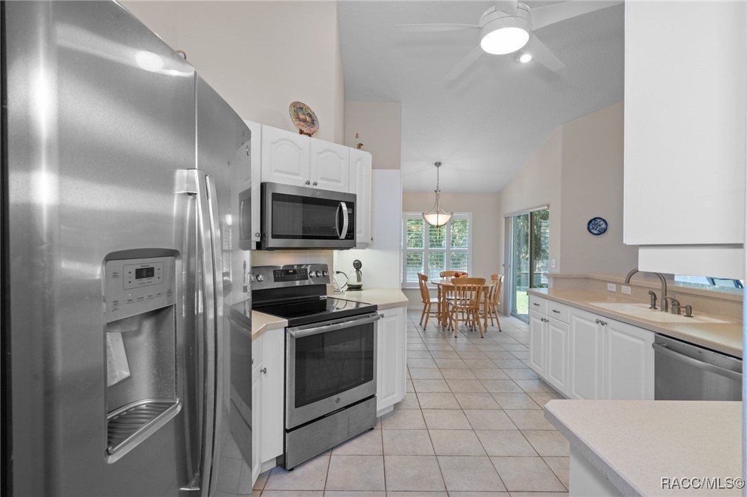 16 Ageratum Court