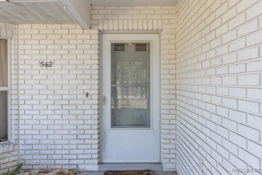 542 E Buckingham Drive