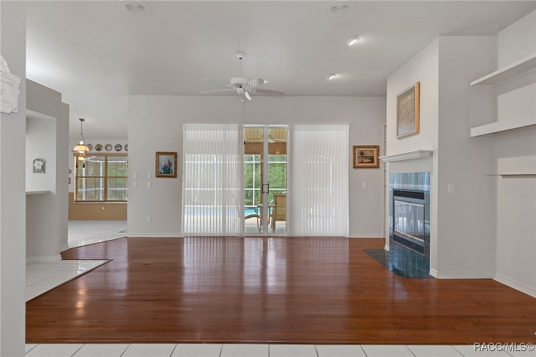 15 Calendula Court E
