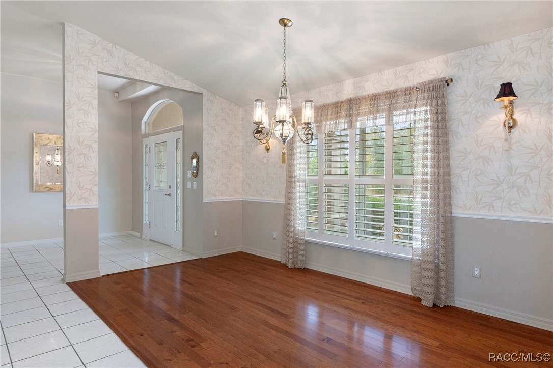 15 Calendula Court E