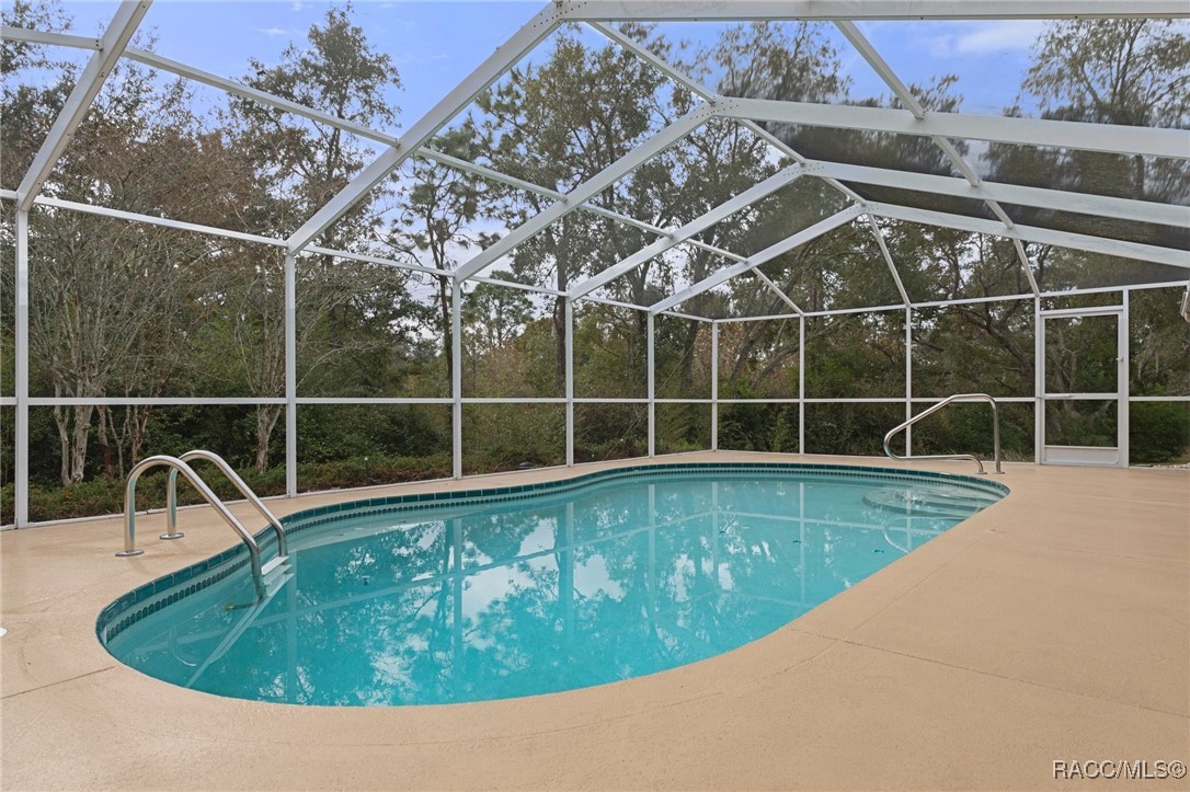 15 Calendula Court E