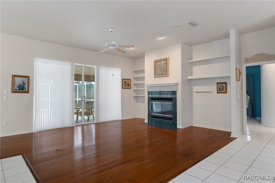 15 Calendula Court E