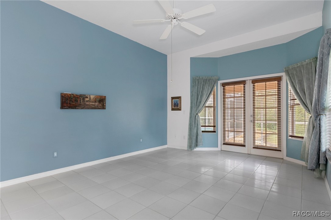15 Calendula Court E
