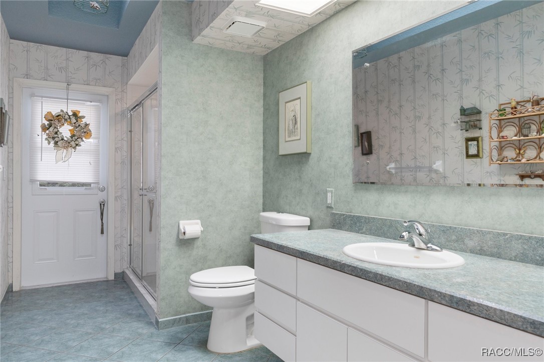 15 Calendula Court E