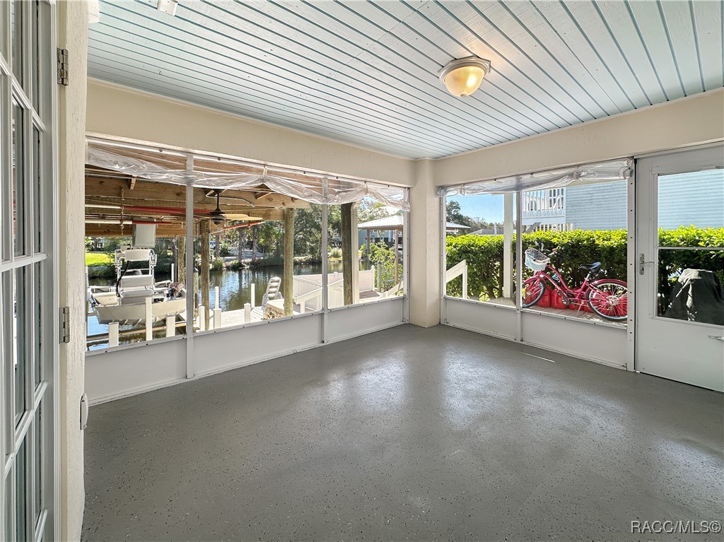 5695 S Sea Otter Path