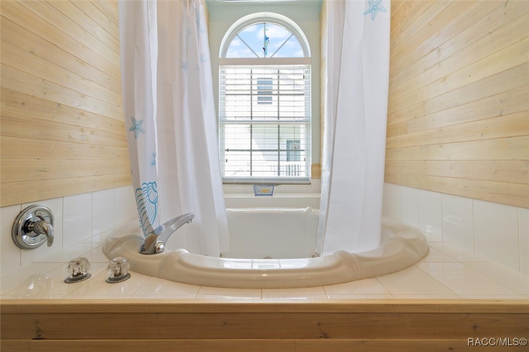 5695 S Sea Otter Path