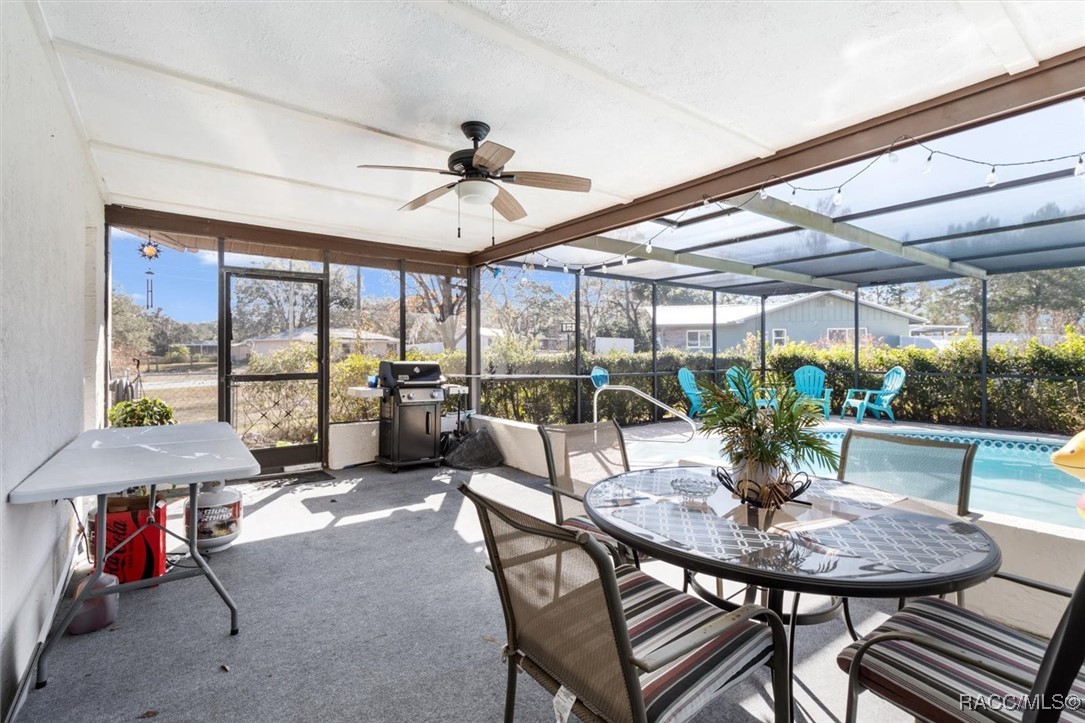 5570 W Cagney Loop