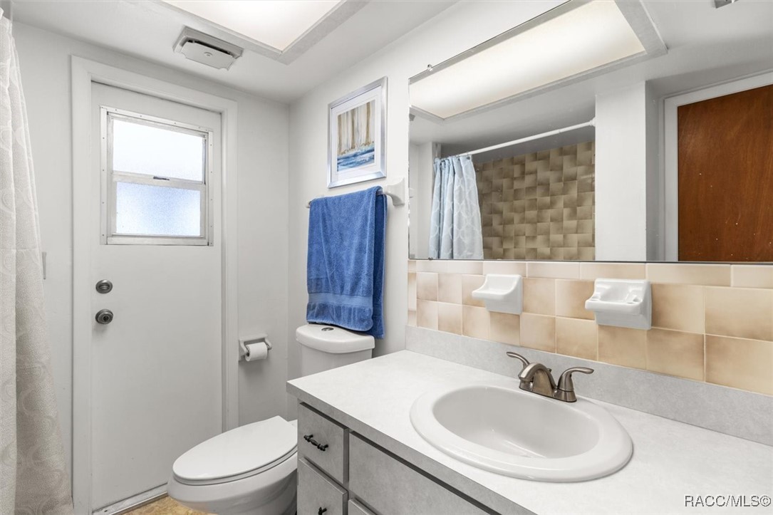 5570 W Cagney Loop
