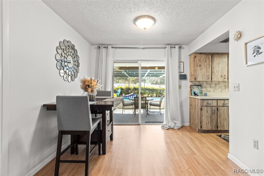 5570 W Cagney Loop