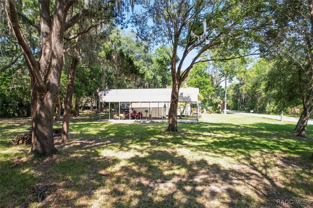 12167, 12195 W Red Maple Street