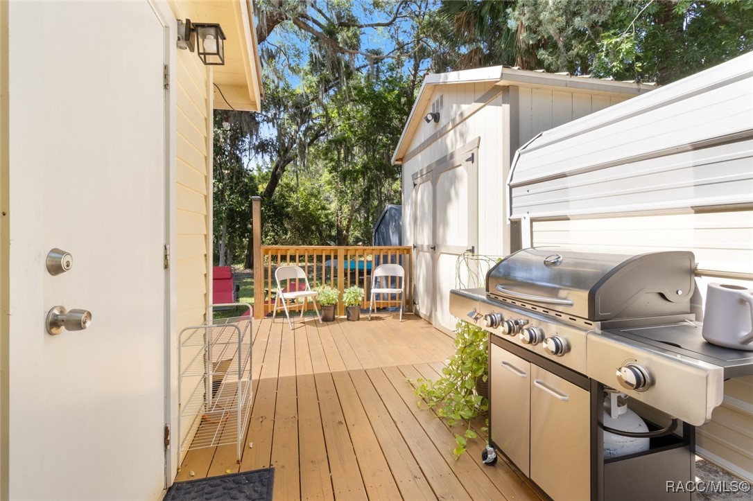 12167, 12195 W Red Maple Street