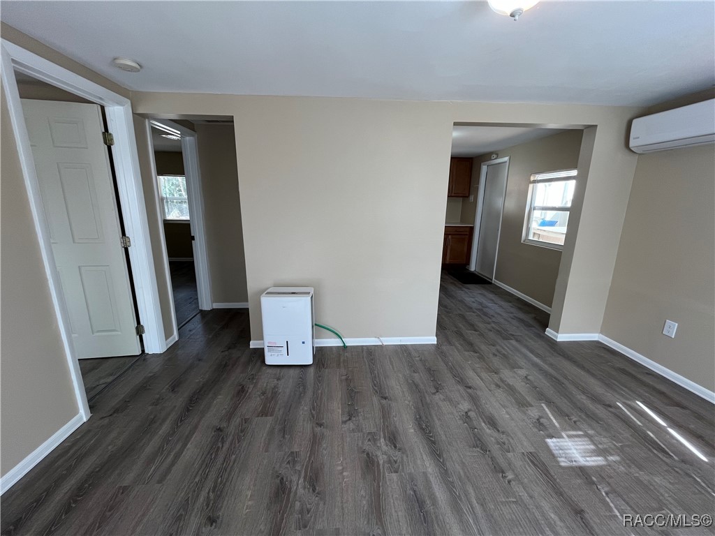 12167, 12195 W Red Maple Street