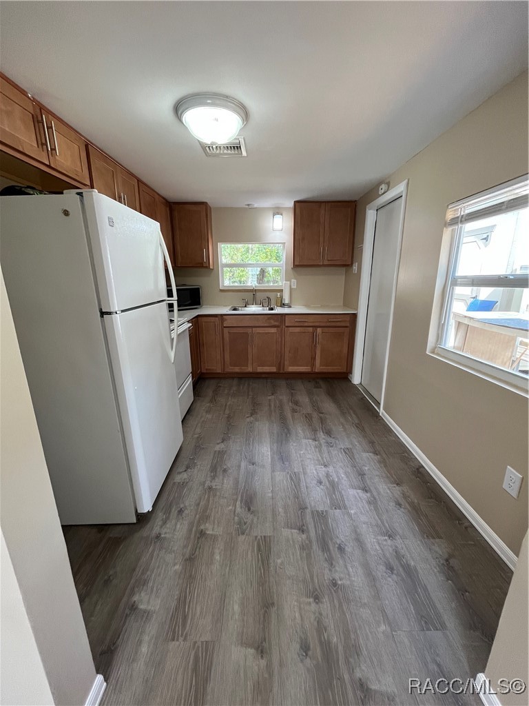 12167, 12195 W Red Maple Street