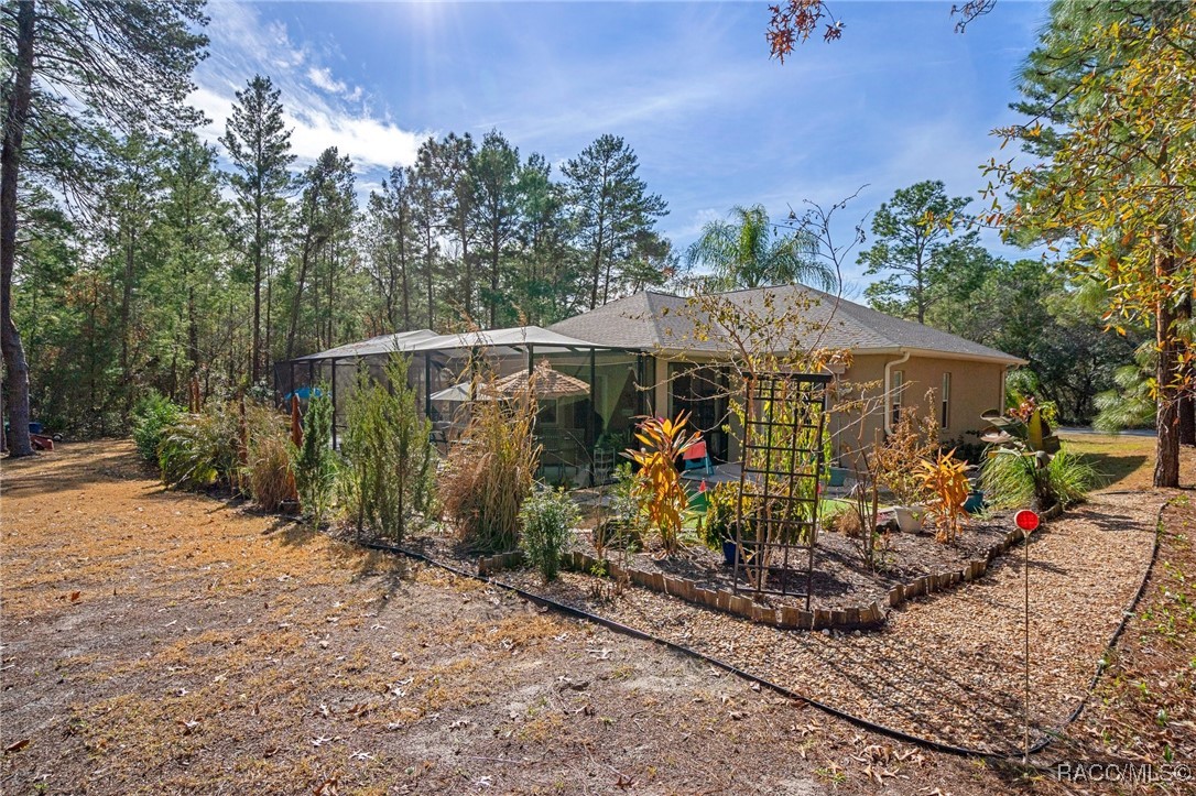 25 Sanders Circle