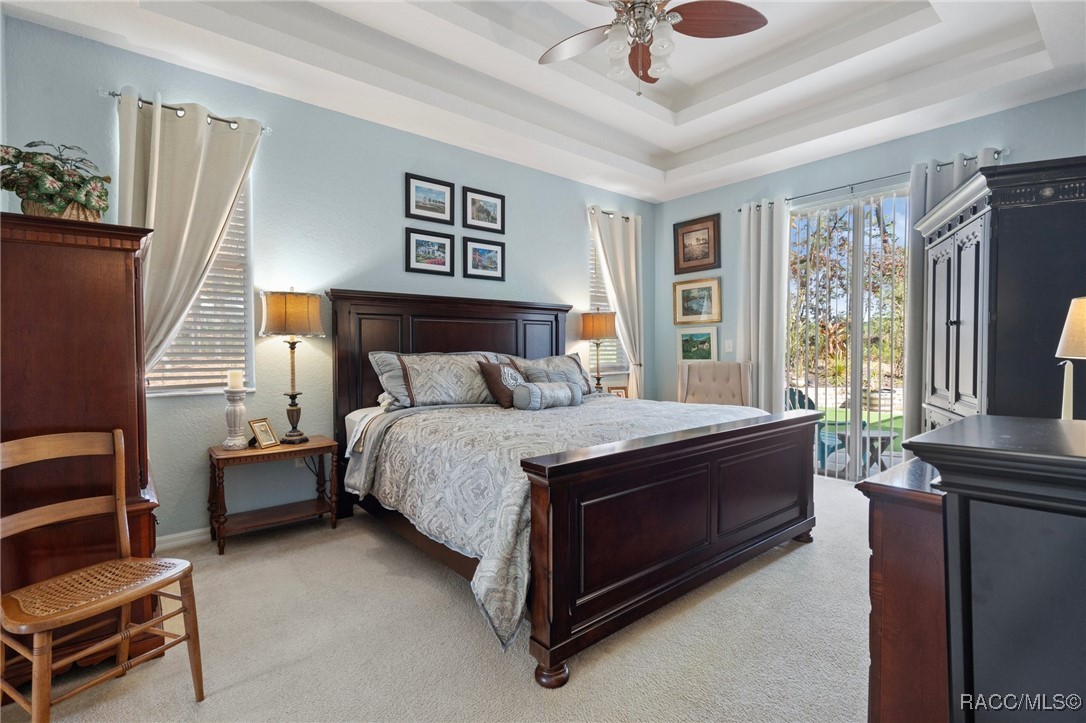 25 Sanders Circle