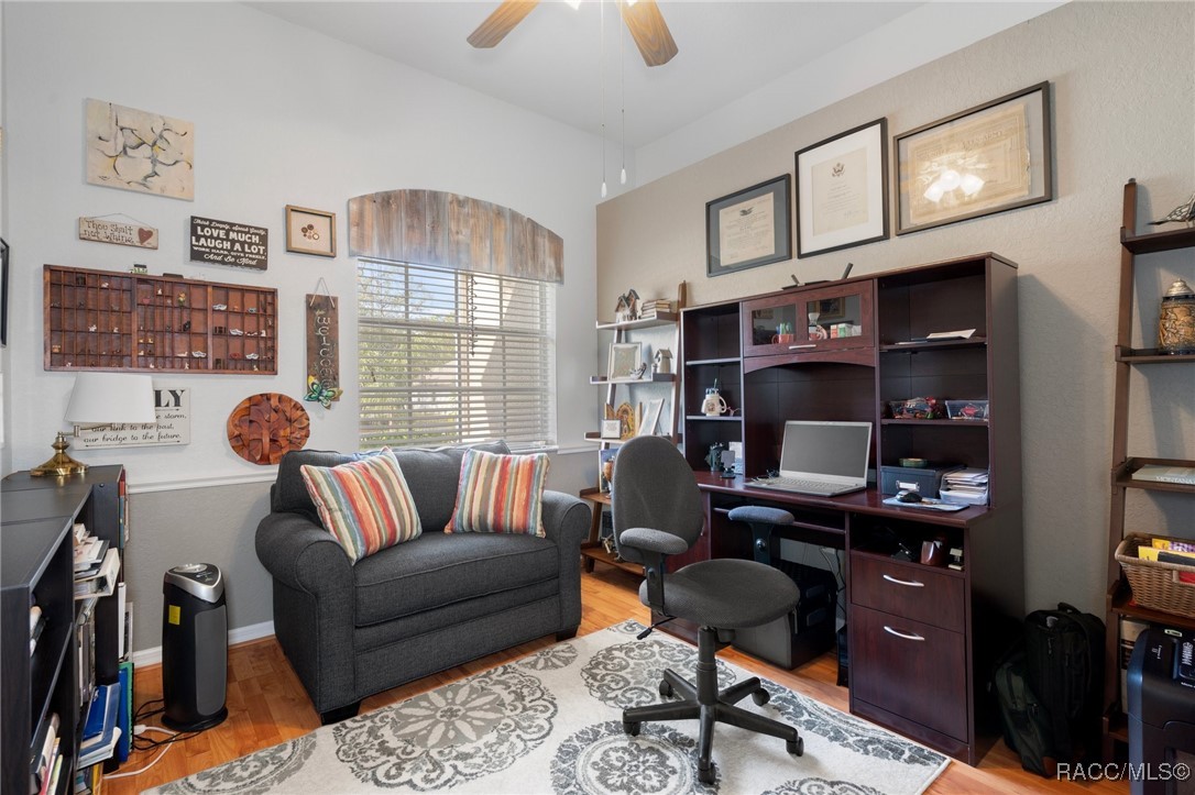 25 Sanders Circle