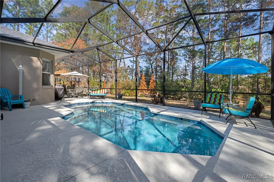 25 Sanders Circle